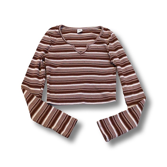 Teen Girl Striped Print Notched Tee - Picture 3 of 4